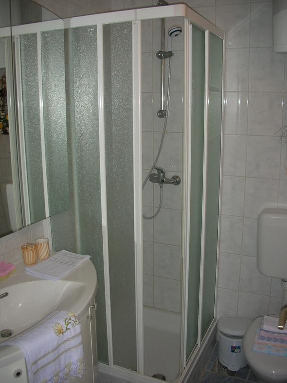 Apartments Peace&Love バスカ 部屋 写真